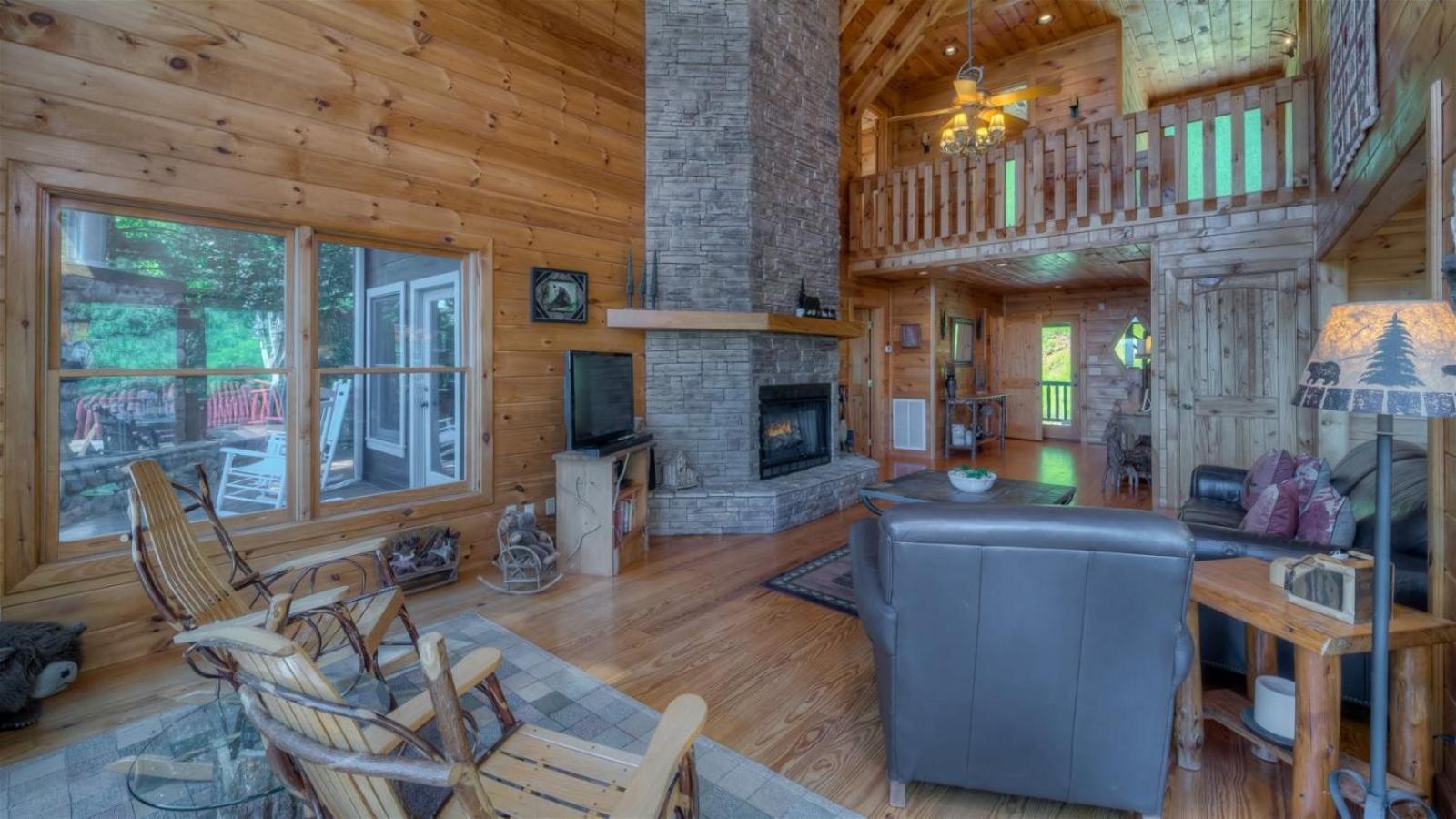 Pinecrest Lodge - Views In Aska Adventure Area Blue Ridge Extérieur photo