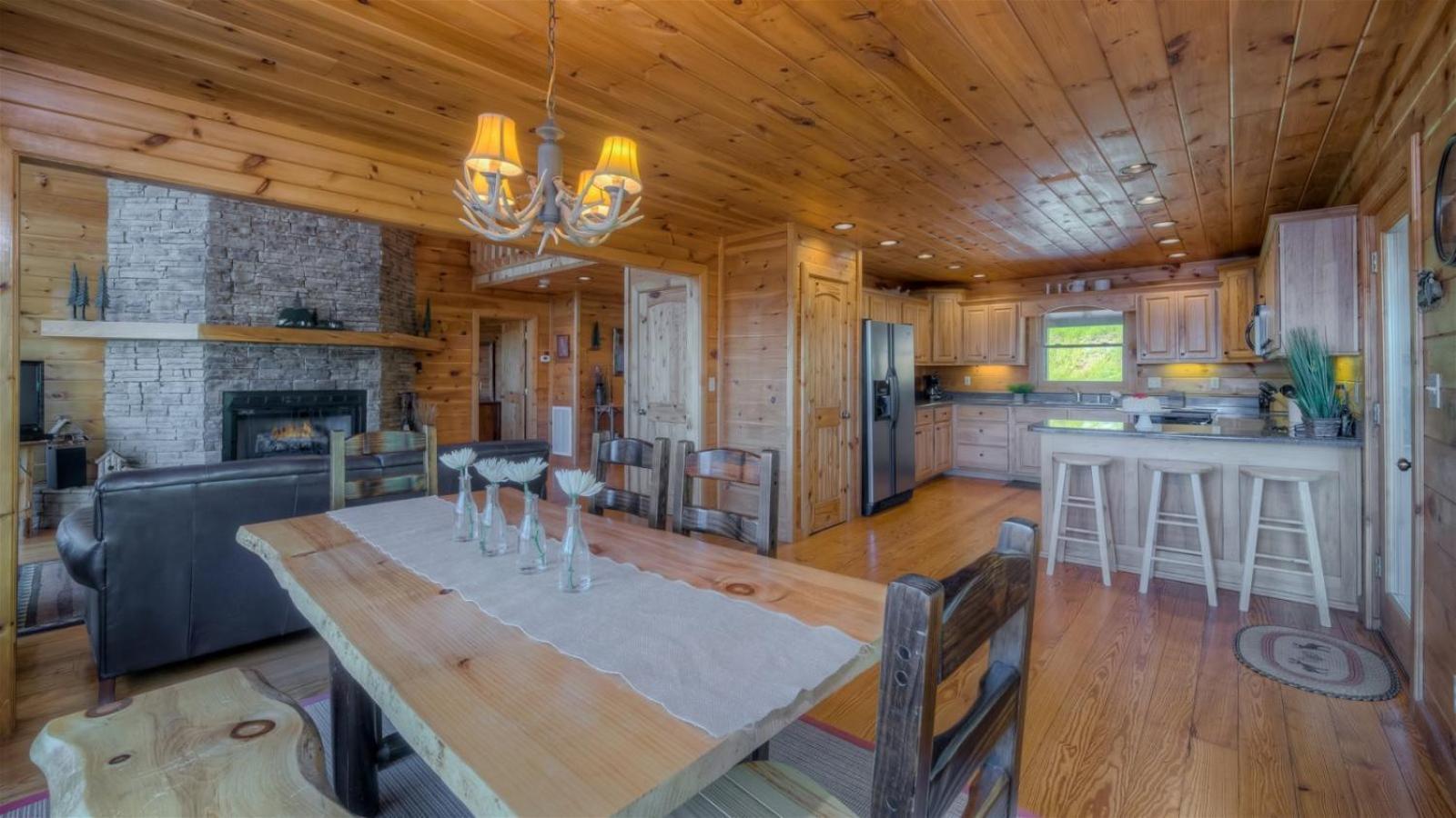 Pinecrest Lodge - Views In Aska Adventure Area Blue Ridge Extérieur photo